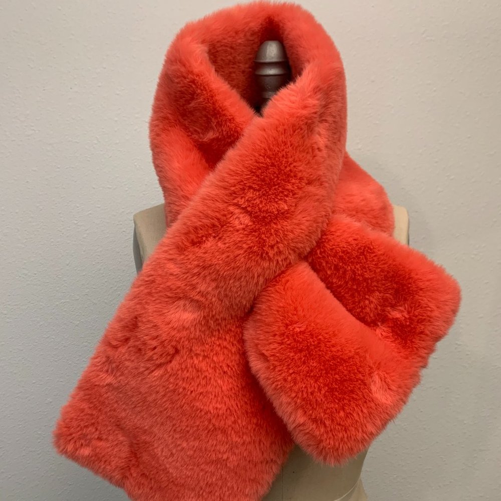 *WOW* GORGEOUS AND FUN BRIGHT CORAL FAUX FUR SCARF *DOPAMINE DRESSING!*
